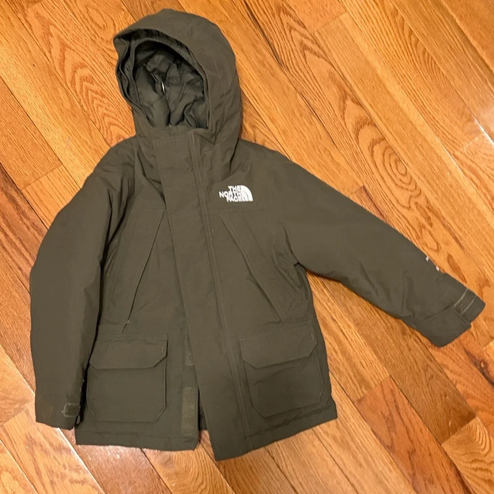 The North Face Olive Hooded Parka - Picture 2 of 7